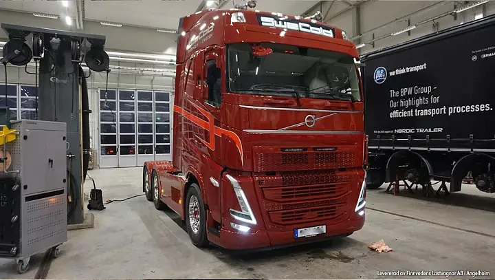 Sluneční clona Volvo FMX, FH4/FH5 a AERO 31,5 cm
