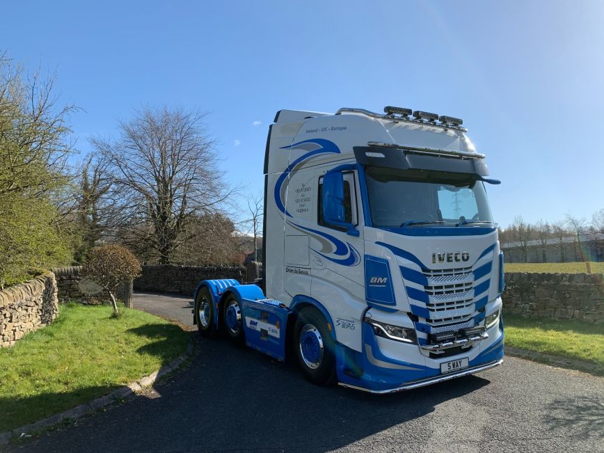 Nerezový rám Kelsa VisorBar pro Iveco S-Way
