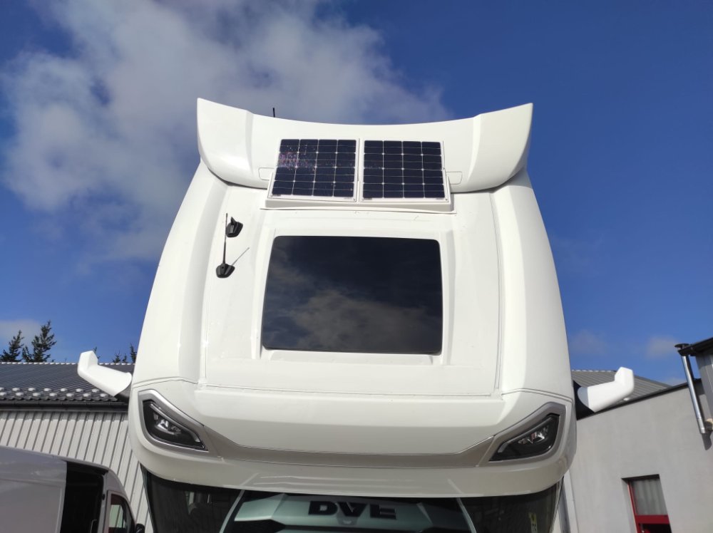Sada solárních panelů Skyled 2x55 W pro Daf XG