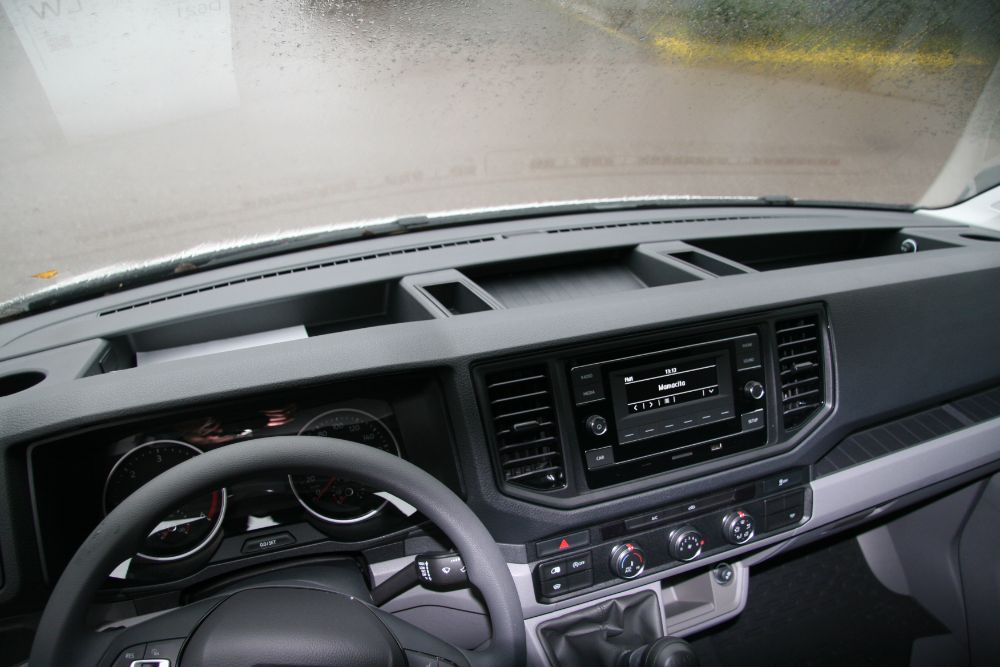 Polička středová VW Crafter (2017-)