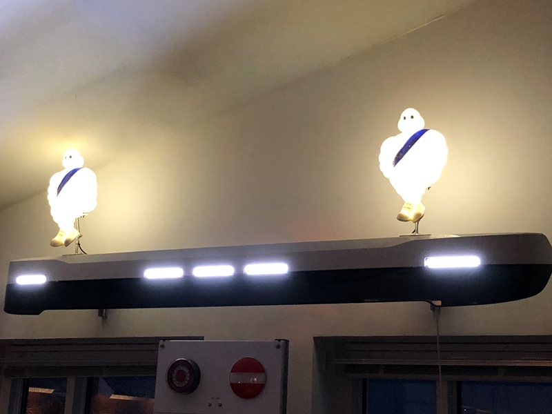 LED podsvícení figurek Michelin