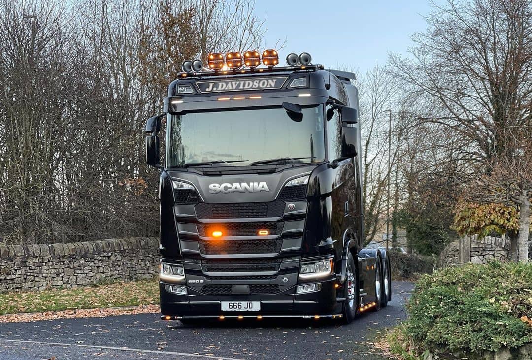 Střešní hliníkový rám Kelsa HiBar Široký pro  Scania Next Generation R&S Vysoká kabina