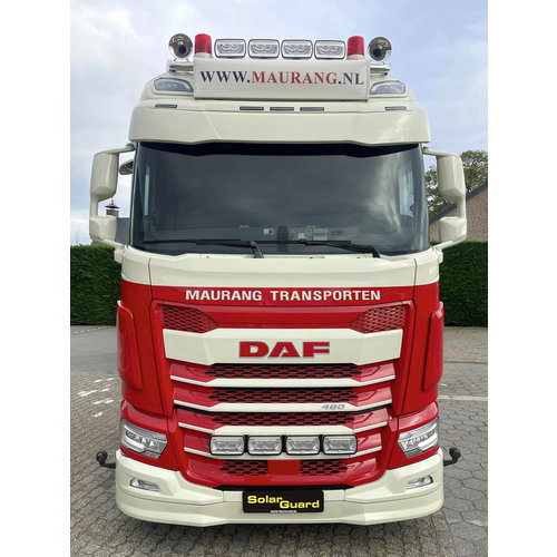 Sluneční clona DAF XF/XG/XG+ 37 cm na 5 pozičních světel