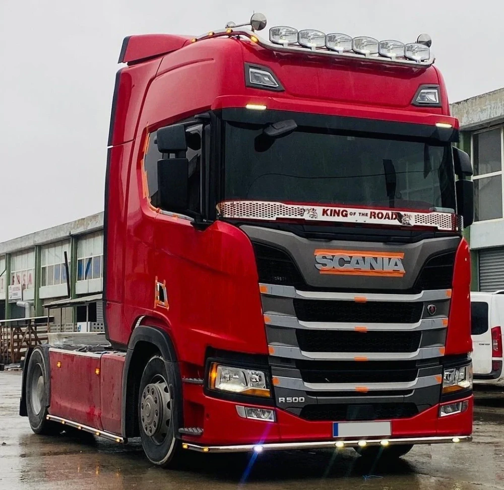 Nerezový kryt stěračů "květináč" Scania NTG 2017+