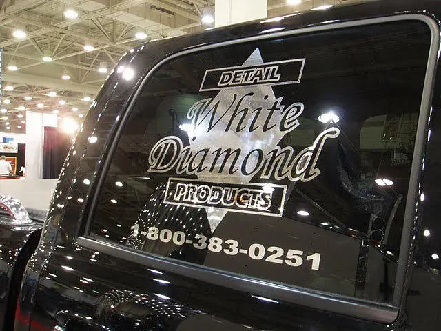 Leštěnka na lak White Diamond Black Pearl