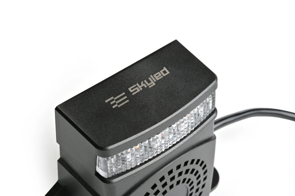 Couvací signalizátor s oranžovým výstražným světlem Skyled BOOM Flash, 12-80V, 92-107dB, R10