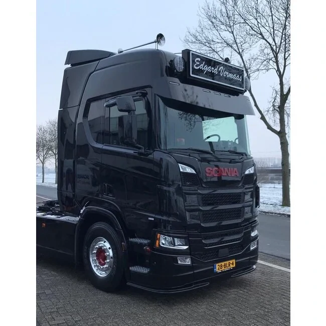 Sluneční clona Scania NTG, Fox Parts 40 cm, zaoblená, hliník 