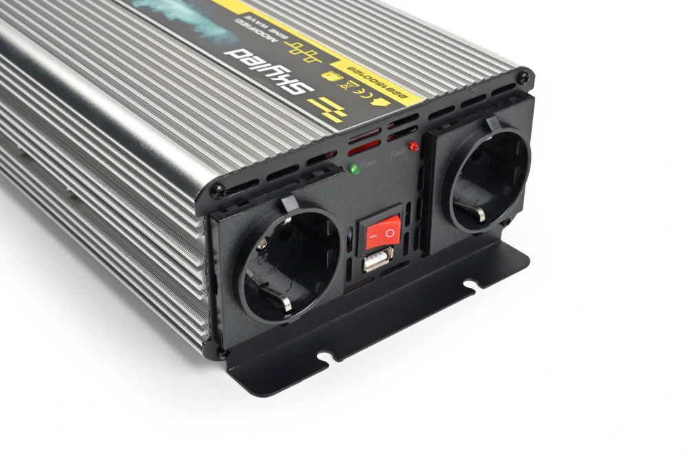 Měnič napětí Skyled 12V/230V, 3000W (1500W trvalý), modifikovaný Sinus