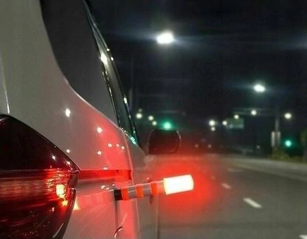 LED výstražné světlo tyčové 2 ks, nabíjecí USB-C