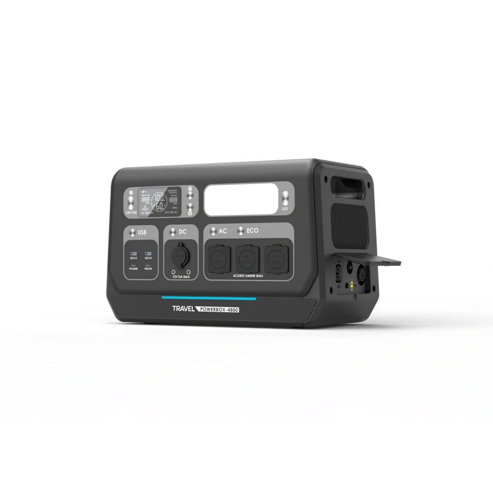 TRAVEL POWERBOX 4800 – přenosná nabíjecí stanice 2400 W / 2048 Wh LiFePO4 s čistou sinusoidou