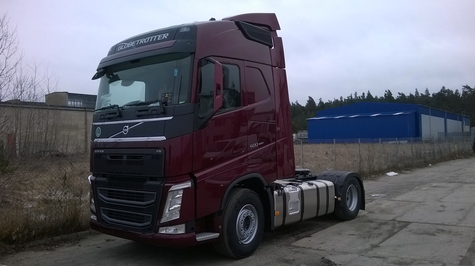 Střešní a zakabinové spoilery pro VOLVO FH4/5 Globetrotter
