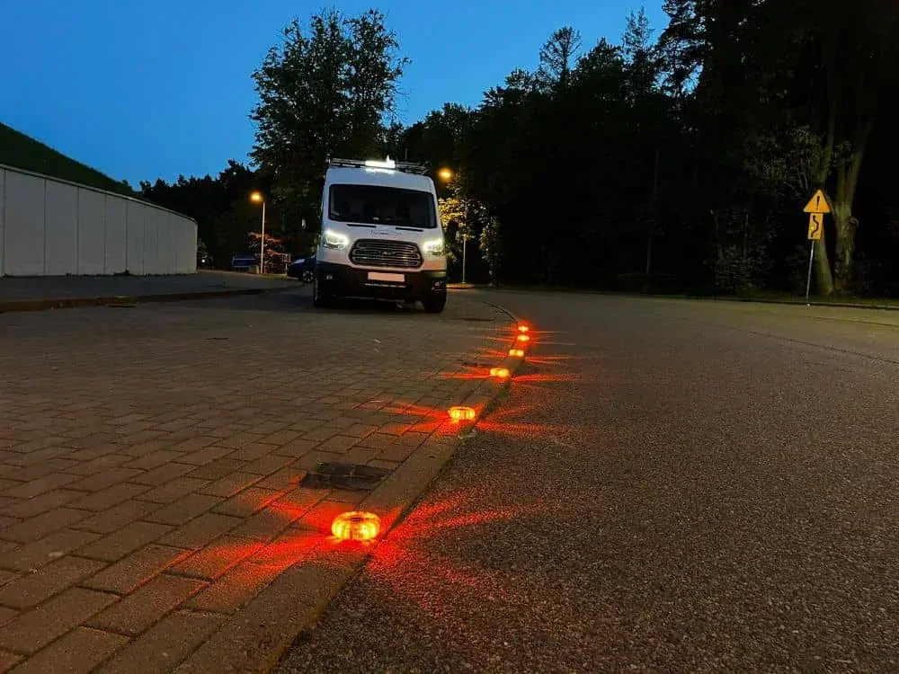 LED výstražné světlo nabíjecí 16 LED, sada 3 ks- Oranžové