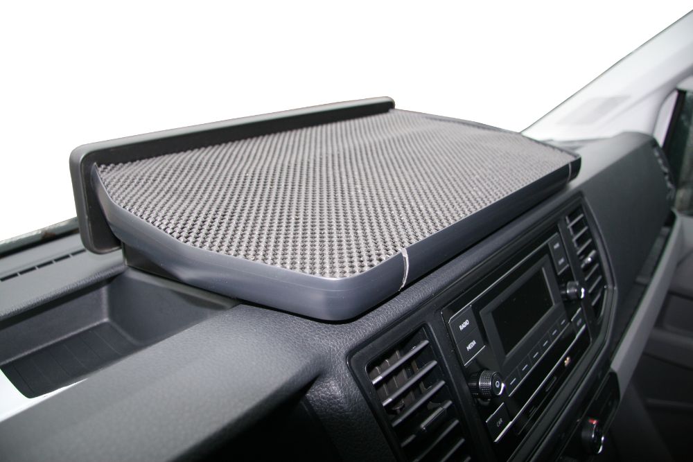 Polička středová VW Crafter (2017-)