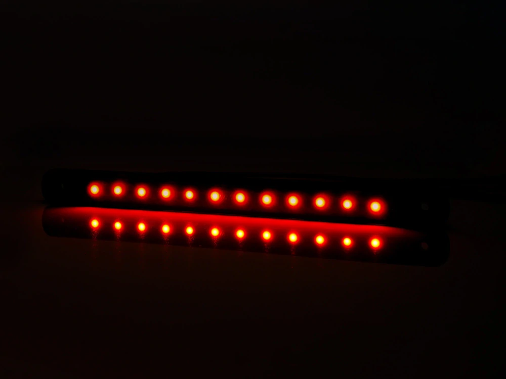 LED poziční světlo Waś 12-24V, 238mm, zatmavené