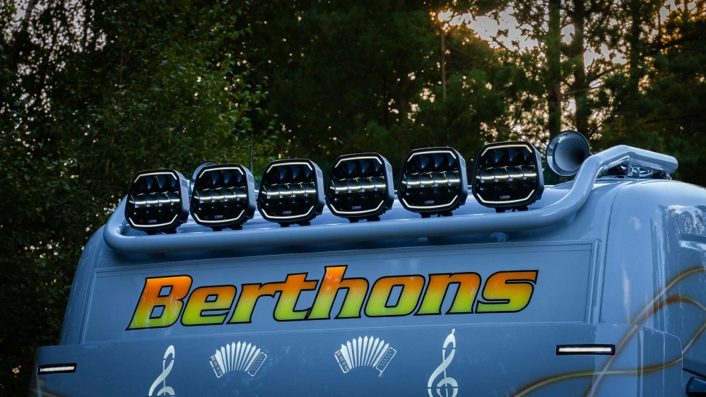 LED přídavný reflektor Ledson Epix9+ (228,6mm), s pozičním světlem, strobo, 9-36V, 180W- černé