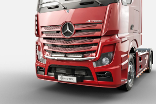 Přední nerezový rám do masky, kabeláž pro 4 světla | 4 fixní upínadla světel | 3 bílé LED | MERCEDES - BENZ ACTROS 11-
