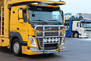 Přední ochranný rám nerezový "BullBar"se sítí 4 fixní upínadla světel | VOLVO FM 14-